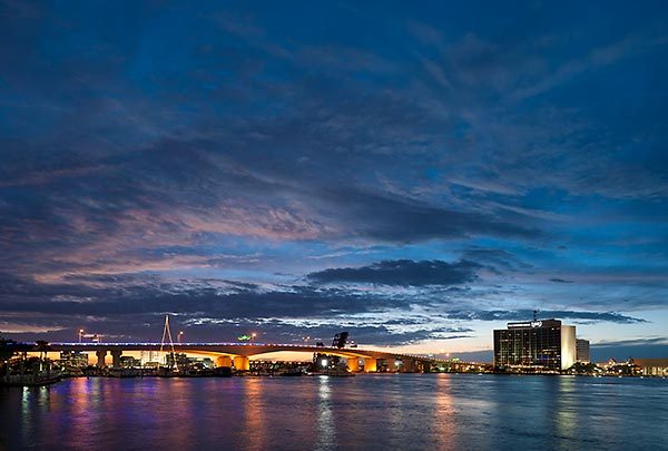 Jacksonville Acosta Bridge
040512-108 : Panoramas and Cityscapes : Will Dickey Florida Fine Art Nature and Wildlife Photography - Images of Florida's First Coast - Nature and Landscape Photographs of Jacksonville, St. Augustine, Florida nature preserves