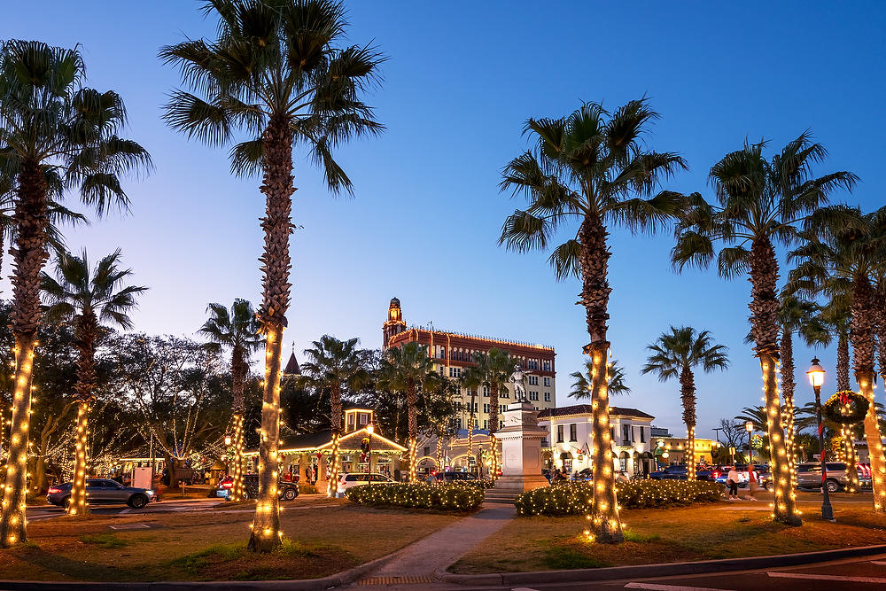 St. Augustine Plaza
122921-102 : Landmarks & Historic Structures : Will Dickey Florida Fine Art Nature and Wildlife Photography - Images of Florida's First Coast - Nature and Landscape Photographs of Jacksonville, St. Augustine, Florida nature preserves