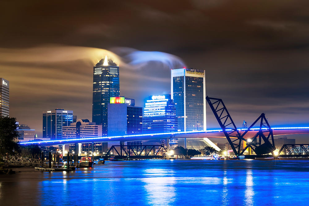 Jacksonville Skyline Clouds
112622-153 : Panoramas and Cityscapes : Will Dickey Florida Fine Art Nature and Wildlife Photography - Images of Florida's First Coast - Nature and Landscape Photographs of Jacksonville, St. Augustine, Florida nature preserves