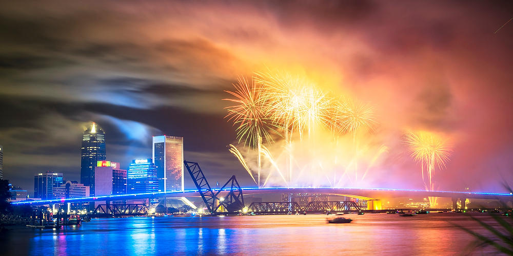 Jacksonville Fireworks 112622-191P : Panoramas and Cityscapes : Will Dickey Florida Fine Art Nature and Wildlife Photography - Images of Florida's First Coast - Nature and Landscape Photographs of Jacksonville, St. Augustine, Florida nature preserves